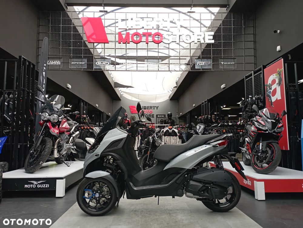 Piaggio MP-3 - 8