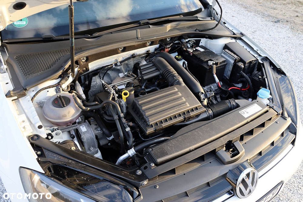 Volkswagen Golf - 40