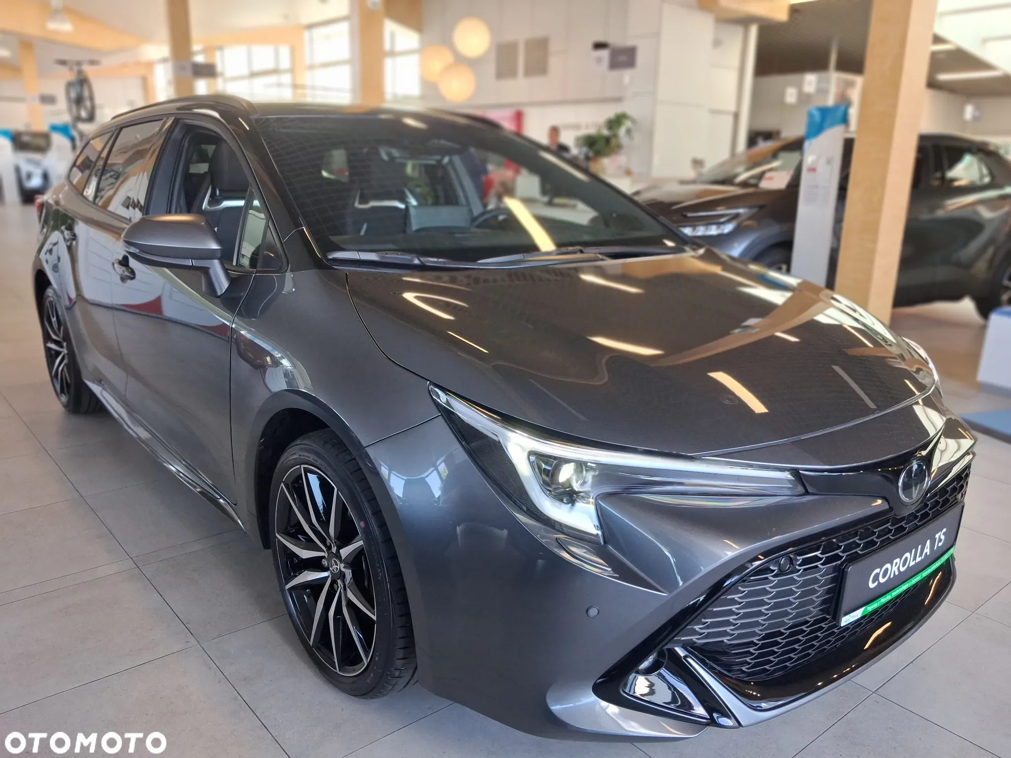 Toyota Corolla 2.0 Hybrid GR Sport - 10