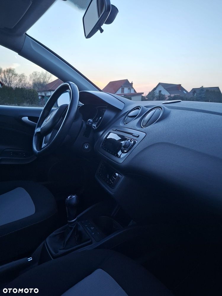 Seat Ibiza 1.4 16V Reference Salsa - 29