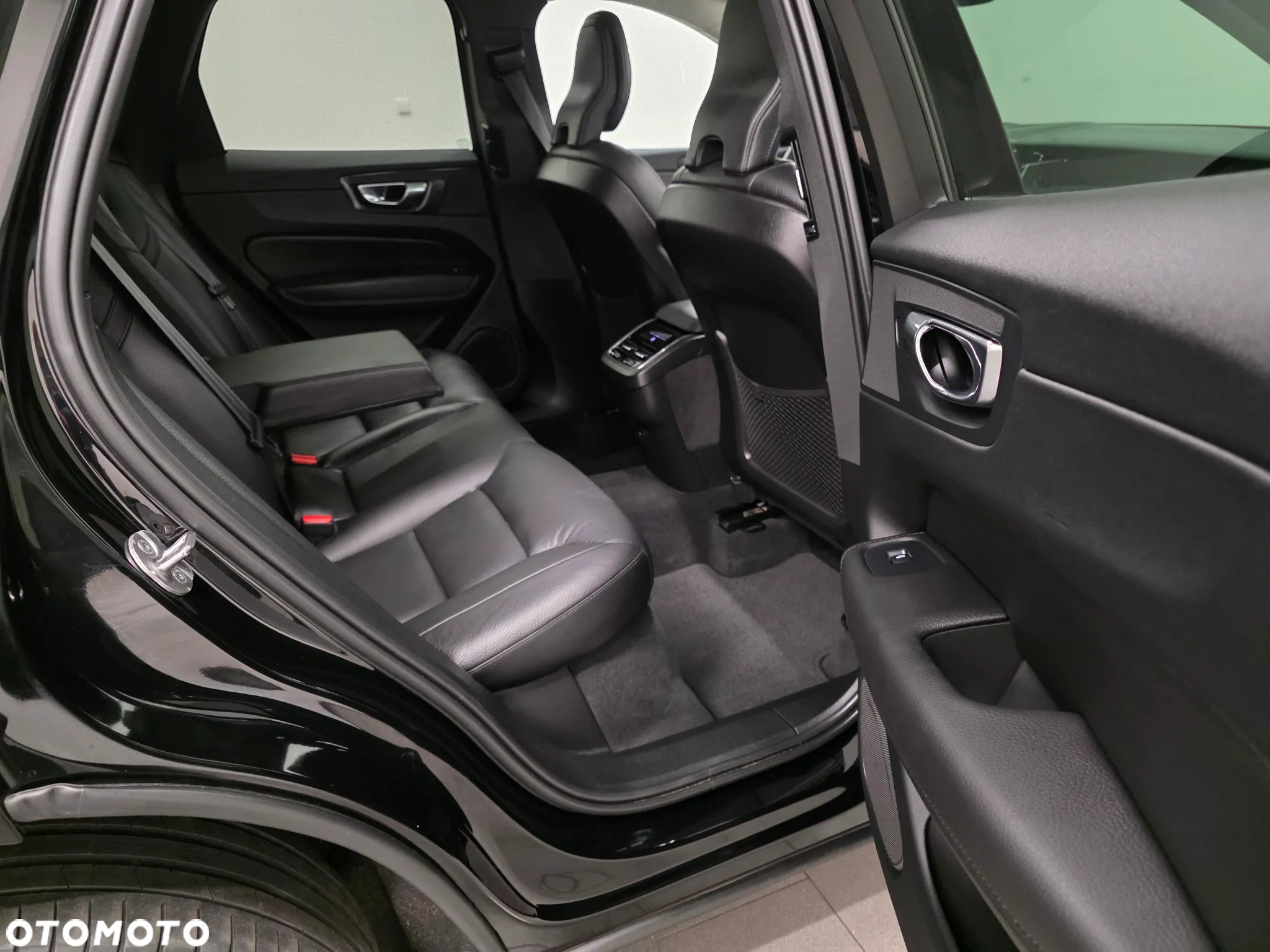 Volvo XC 60 B4 D Geartronic Inscription - 31