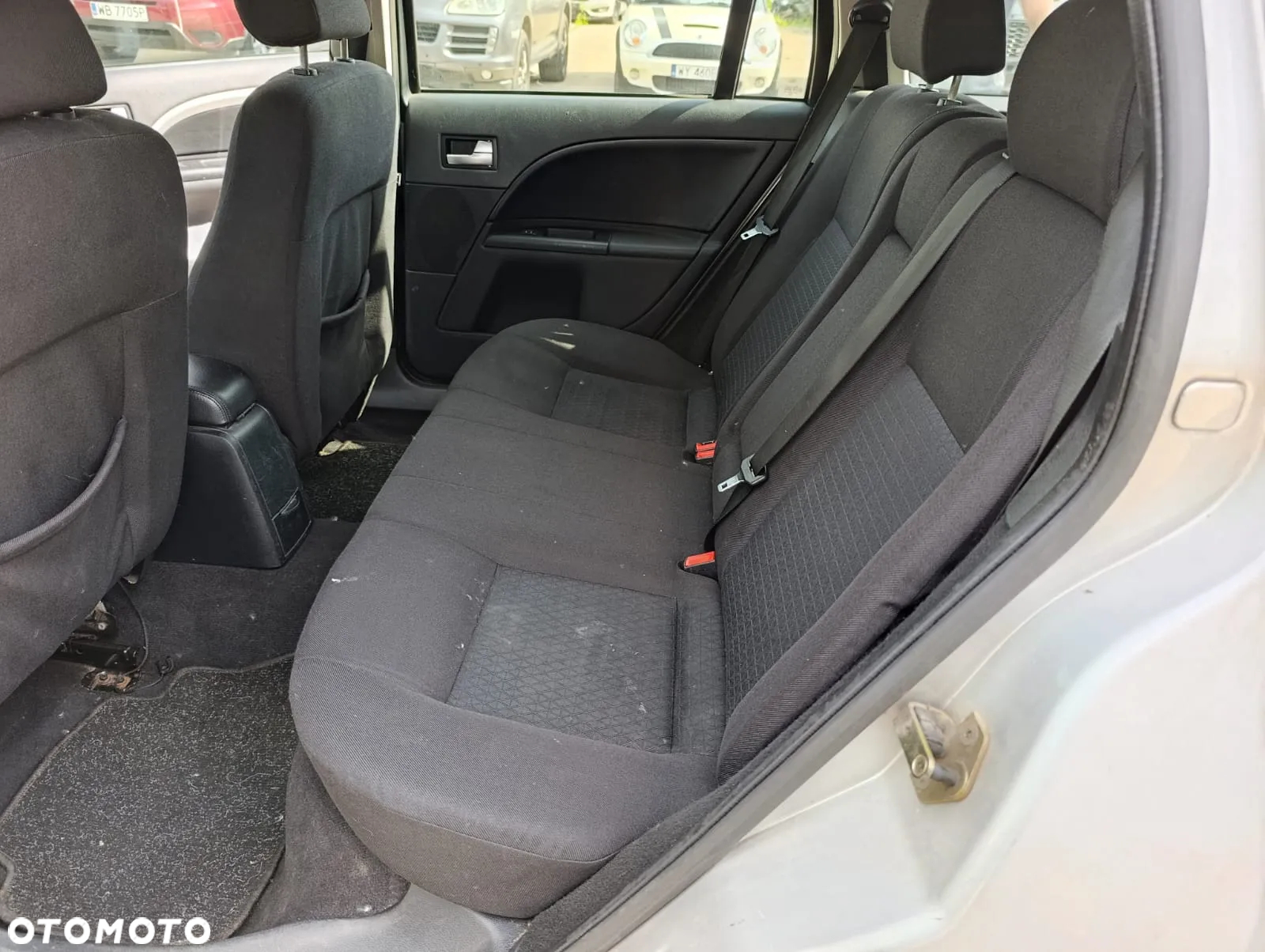 Ford Mondeo 1.8 Ambiente X - 18