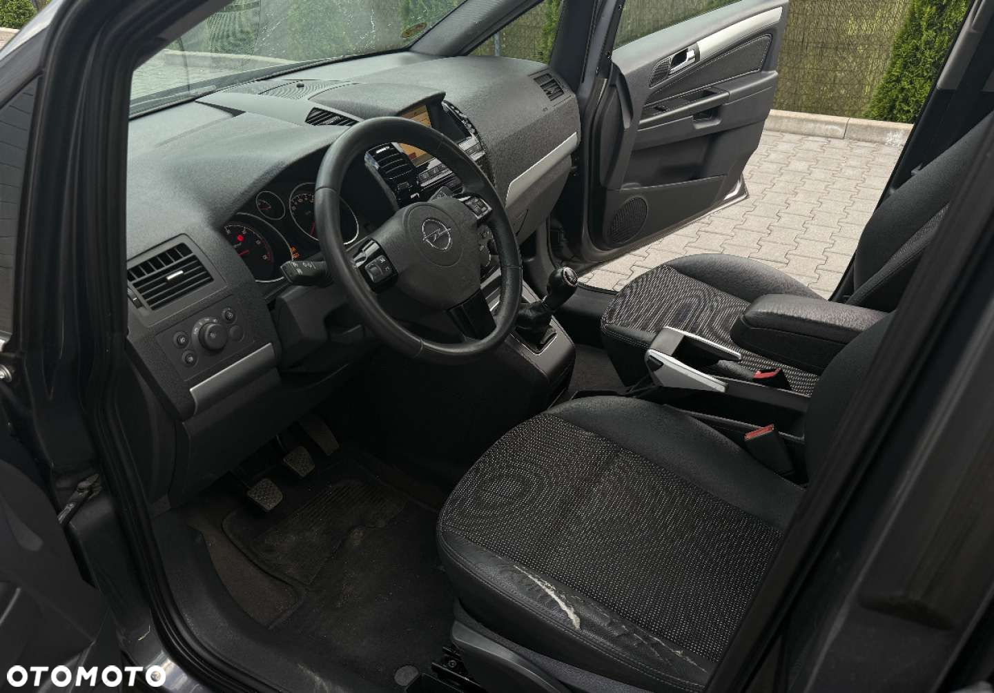 Opel Zafira - 12