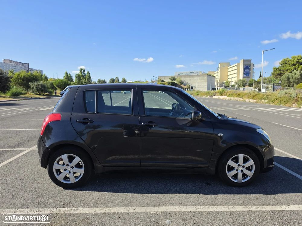 Suzuki Swift 1.3 16V GL - 14