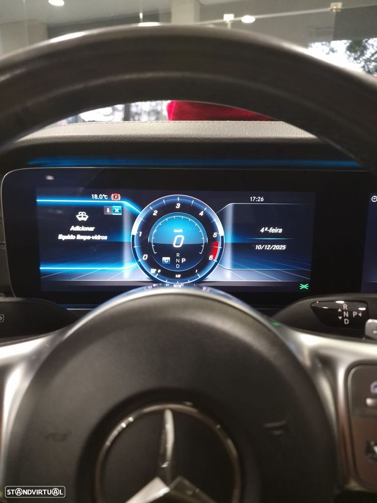 Mercedes-Benz E 300 d AMG Line - 36