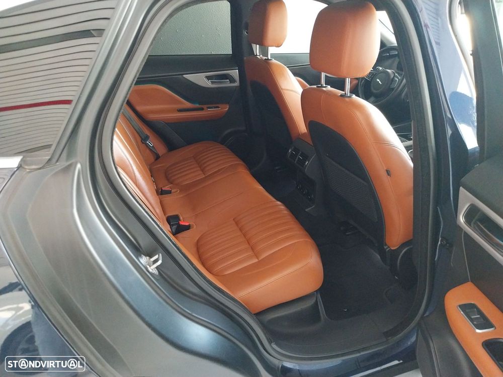 Jaguar F-Pace 2.0 i4D Prestige AWD Aut. - 9
