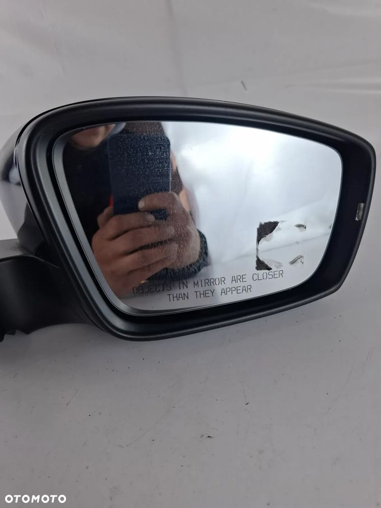 Lusterko Zewnętrzne Prawe Prawa LC9X VW Jetta 5C6 5C7 Europa 6-Pin - 4