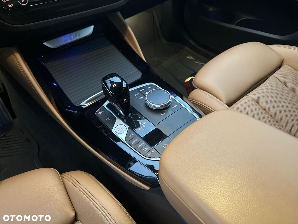 BMW X4 xDrive20d sport - 25