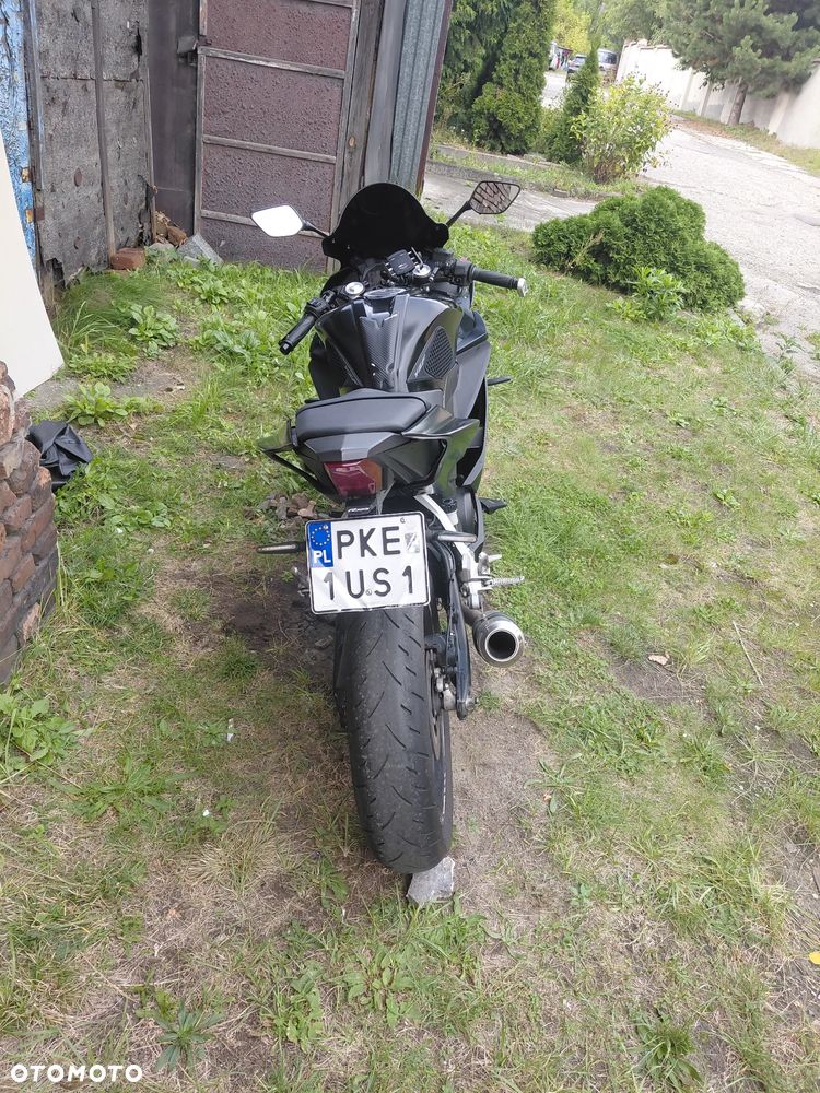 Yamaha YZF - 3