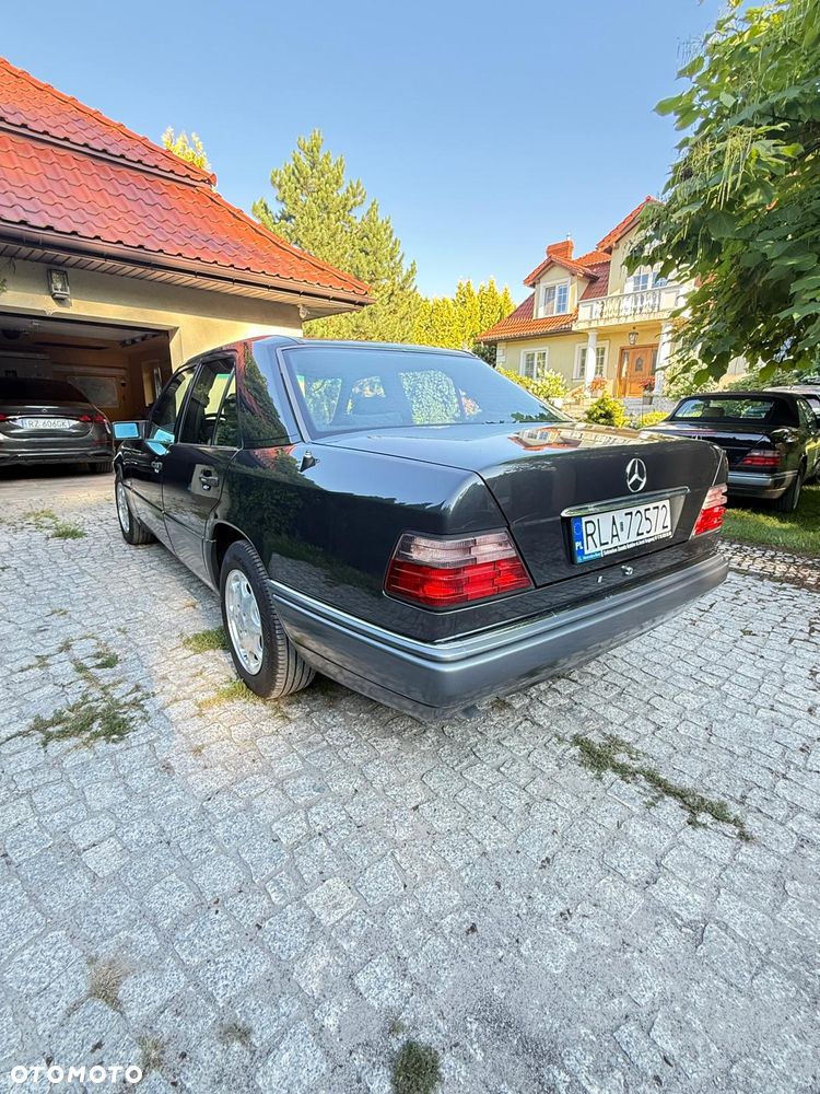Mercedes-Benz Klasa E - 3