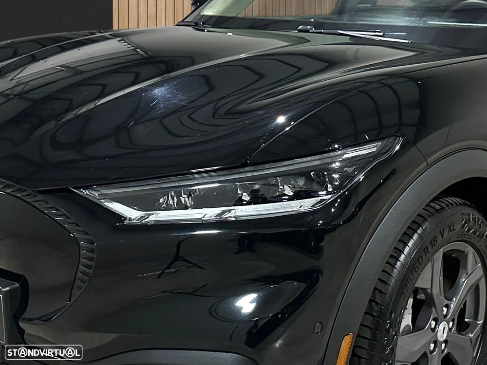 Ford Mustang Mach-E Standard - 5