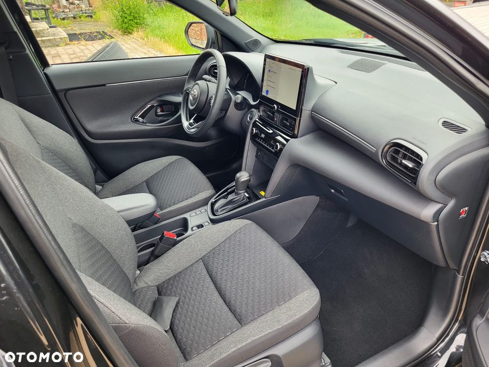 Toyota Yaris Cross - 17