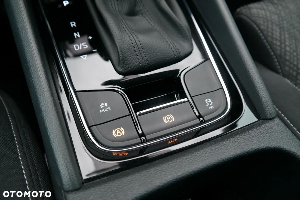 Skoda Karoq 1.5 TSI ACT Style DSG - 38
