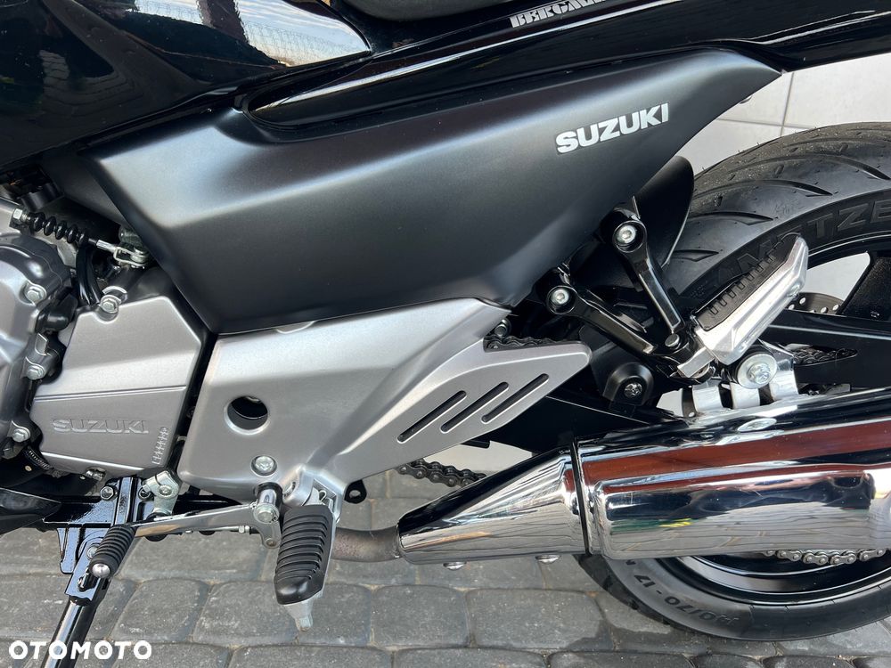 Suzuki GW 250 - 25