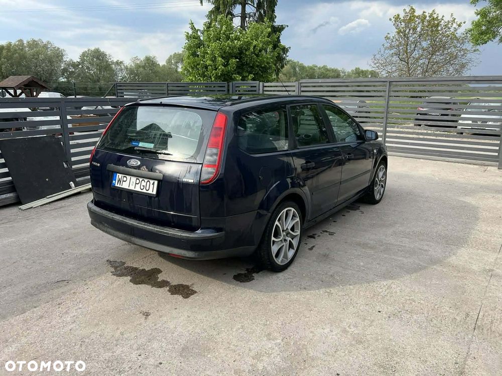 Ford Focus 1.6 TDCi Ambiente - 3