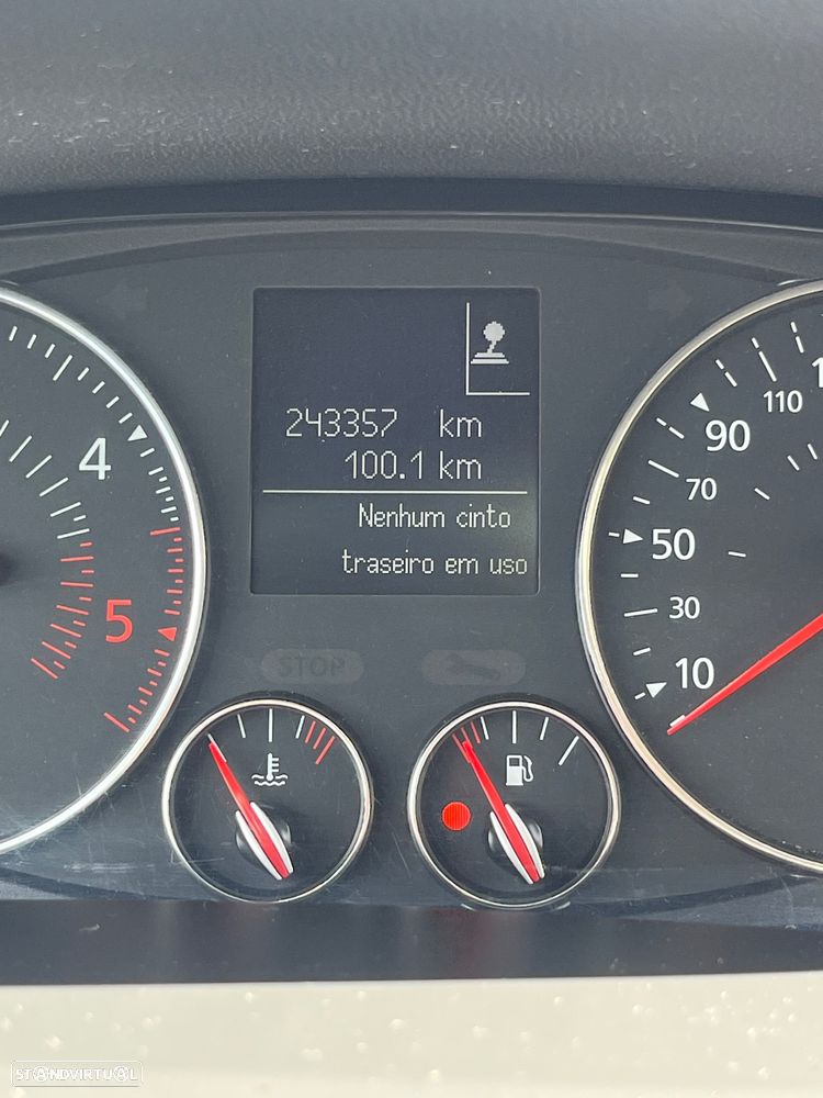 Renault Laguna Break 2.0 dCi Dynamique S 120g - 20