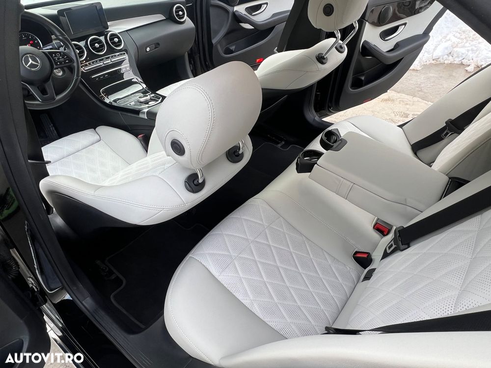 Mercedes-Benz C - 14