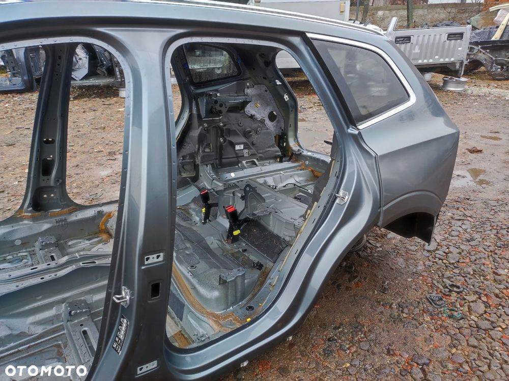 ĆWIARTKA BŁOTNIKA LEWY TYŁ VOLVO XC60 II 2 - 3