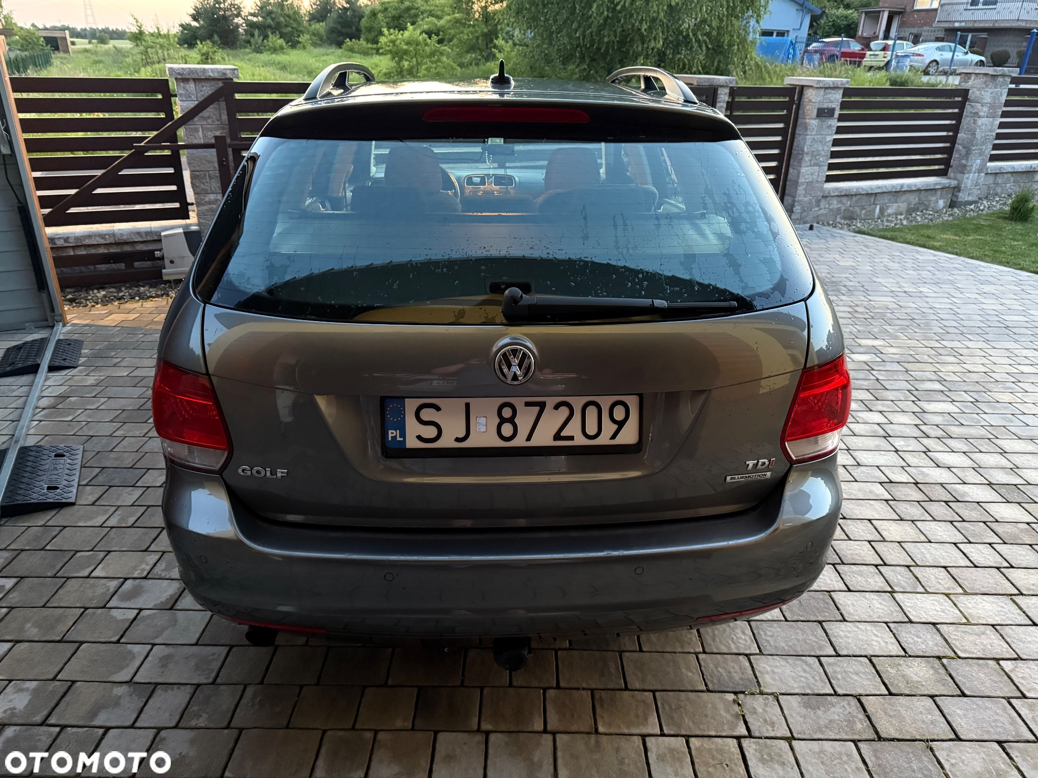 Volkswagen Golf VI 1.6 TDI BlueMot Comfortline - 3