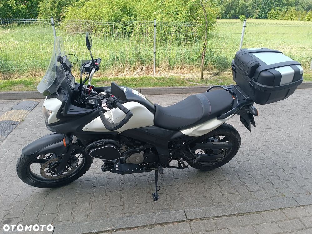 Suzuki V-STROM - 1