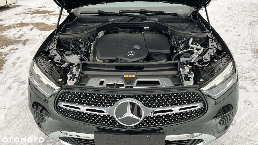 Mercedes-Benz GLC - 26