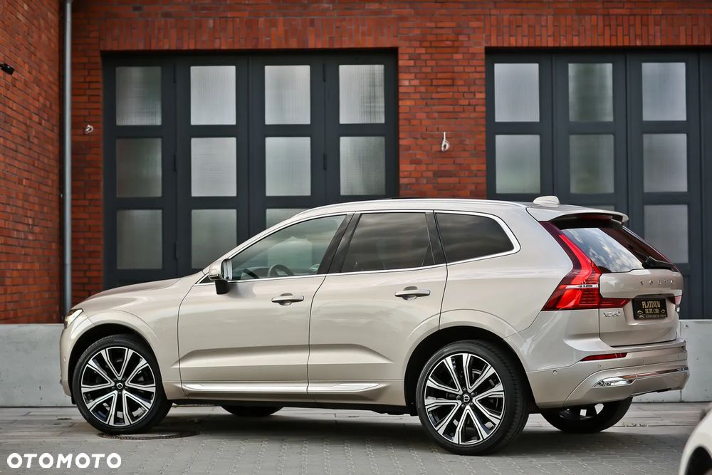 Volvo XC 60 B4 D AWD Ultimate Bright - 11