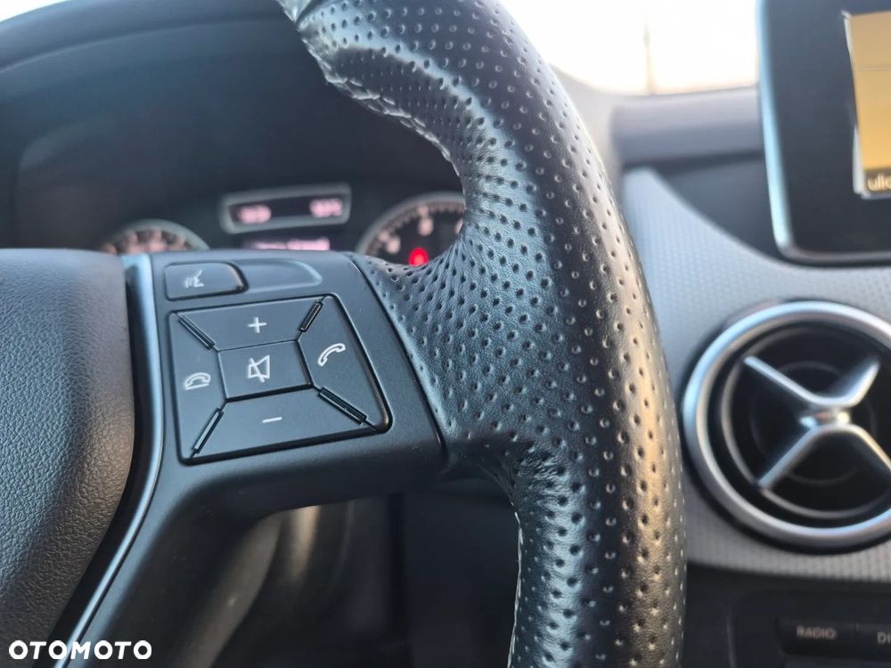 Mercedes-Benz Klasa B 200 BlueEFFICIENCY Edition 1 - 23