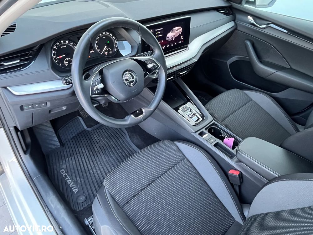 Skoda Octavia 2.0 TDI DSG Ambition - 15