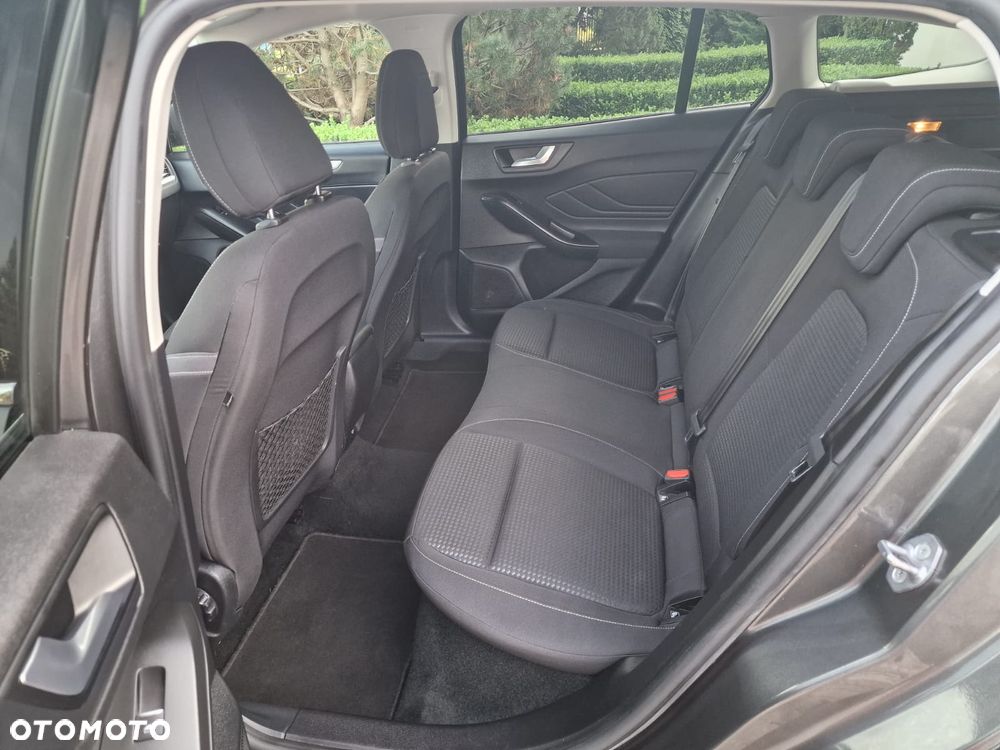 Ford Focus 1.5 EcoBlue Start-Stopp-System COOL&CONNECT - 21
