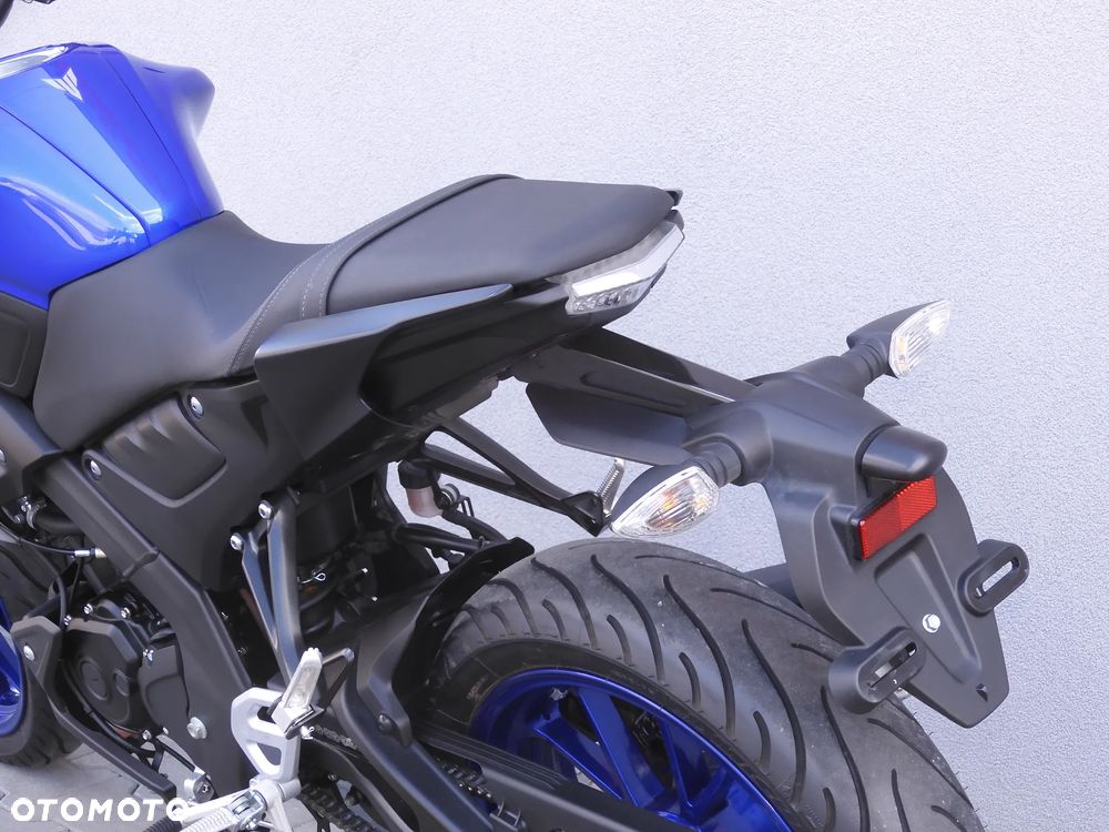 Yamaha MT - 32
