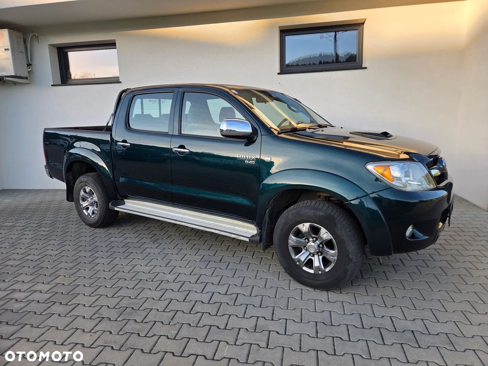 Toyota Hilux - 14