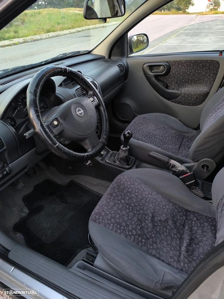 Opel Corsa 1.7 DTi 16V Elegance - 9