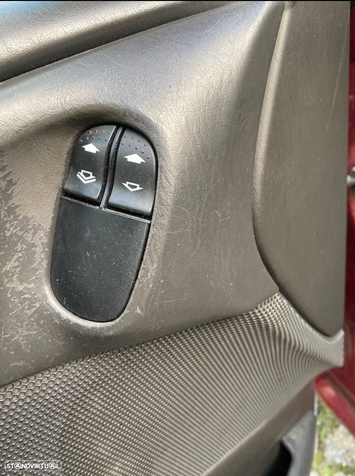 Ford Focus SW TDCi Ghia - 13