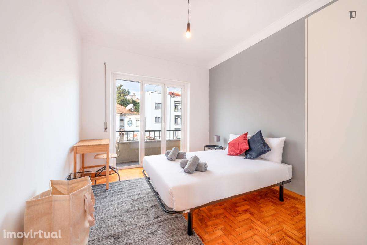 Quarto - localizado em Telheiras Lisbon - Grande imagem: 3/13