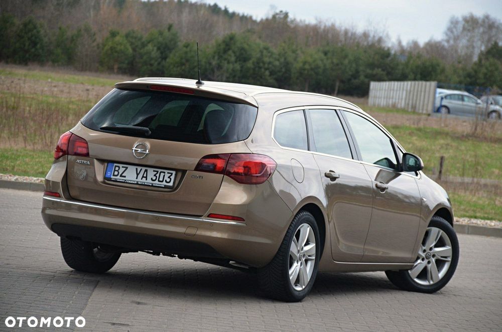Opel Astra - 9