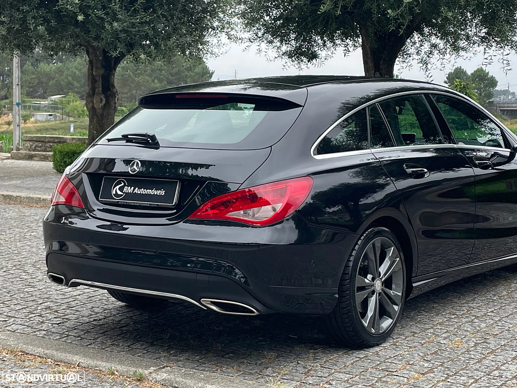 Mercedes-Benz CLA 180 d Shooting Brake Urban Aut. - 14