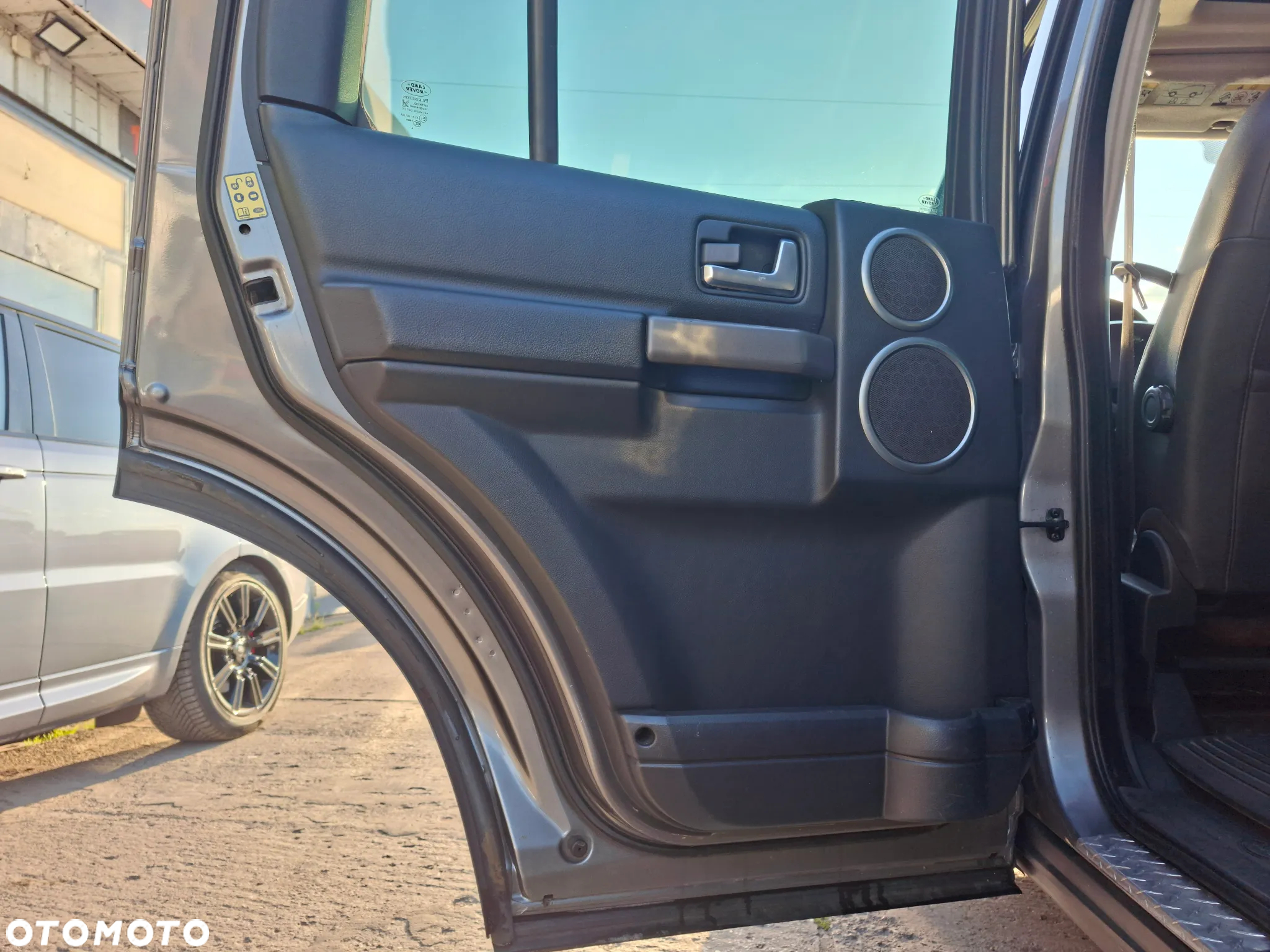 Land Rover Discovery TD V6 HSE - 28