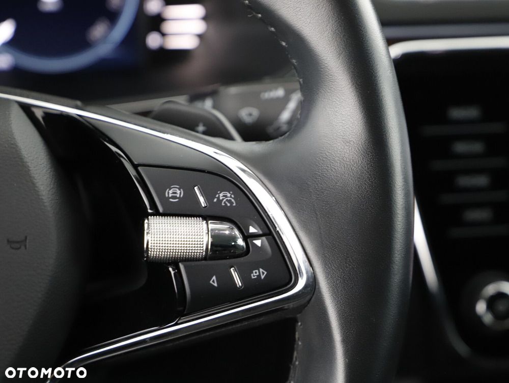 Skoda Superb 2.0 TDI SCR 4x4 Scout DSG - 19