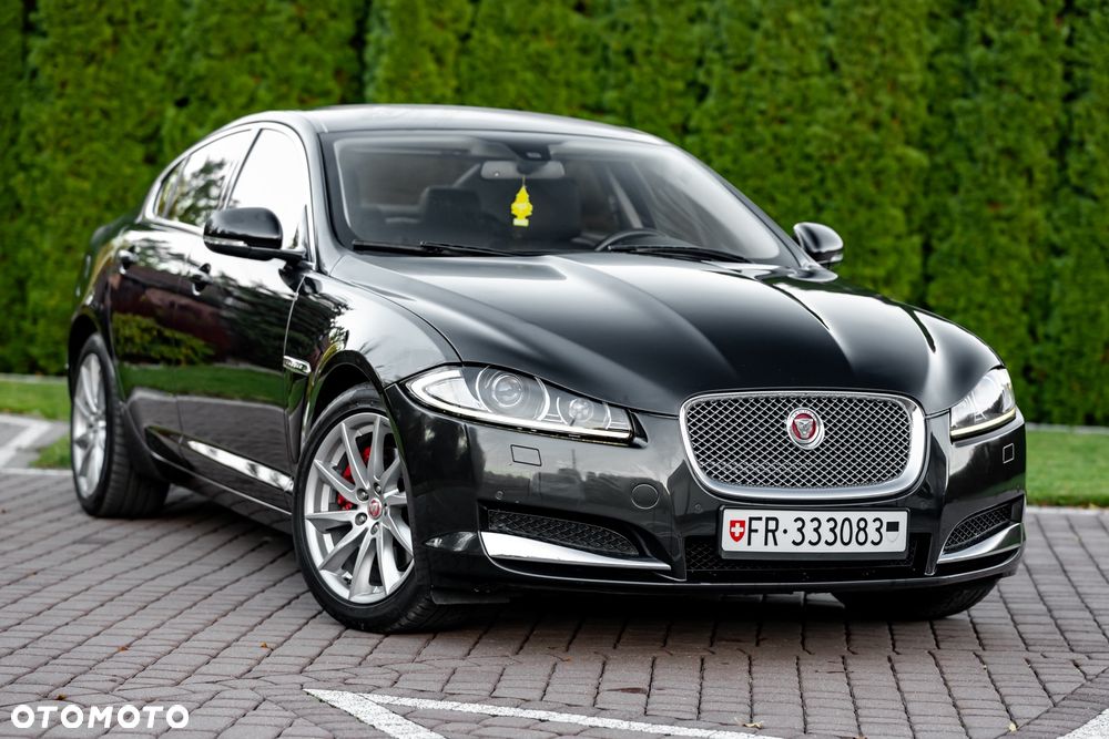 Jaguar XF 2.2 - 6