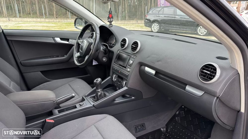 Audi A3 Sportback 1.6 TDI Sport - 12