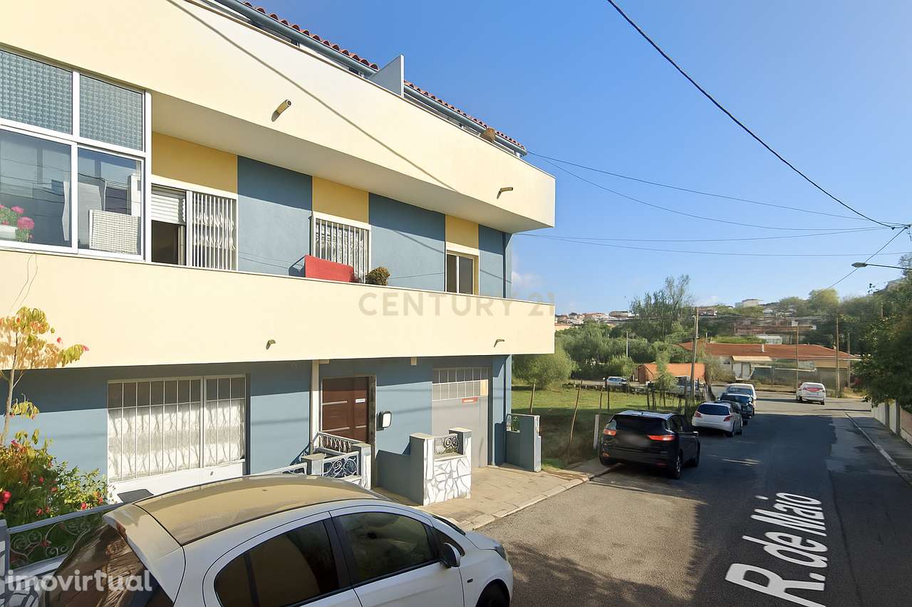 Oportunidade única de investimento em Odivelas – 50% de prédio em prop - Grande imagem: 3/36