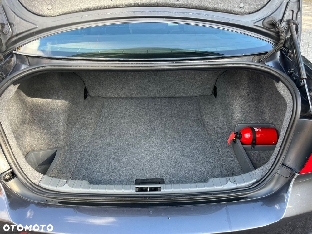 BMW Seria 3 320d DPF - 14