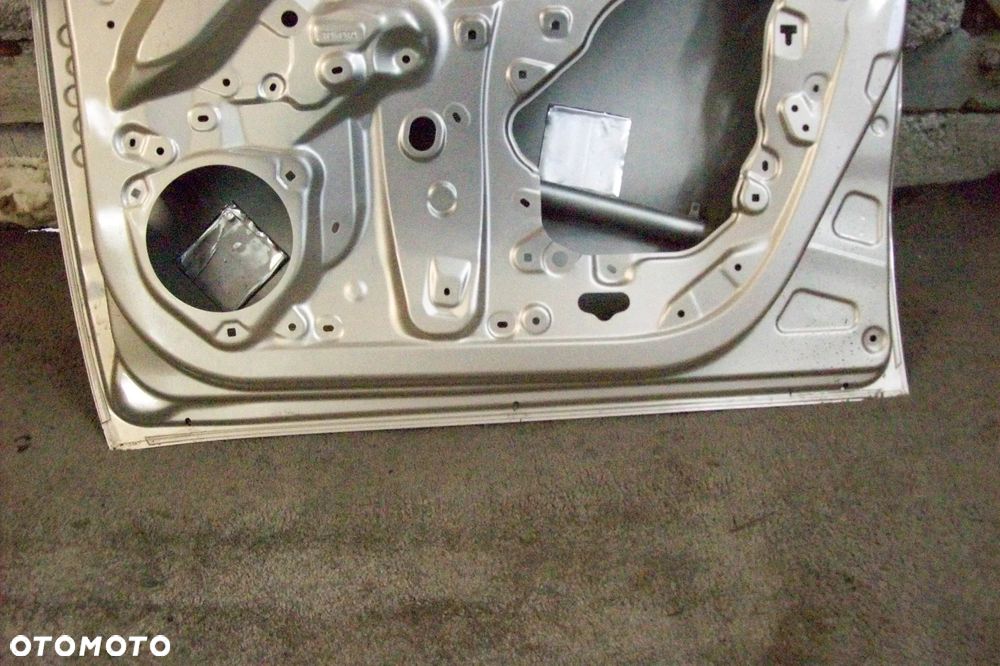 DRZWI PRZEDNIE PRAWE TOYOTA AYGO X III ROK21/24 - 7