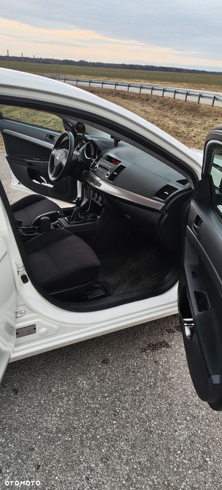 Mitsubishi Lancer 1.5 - 14