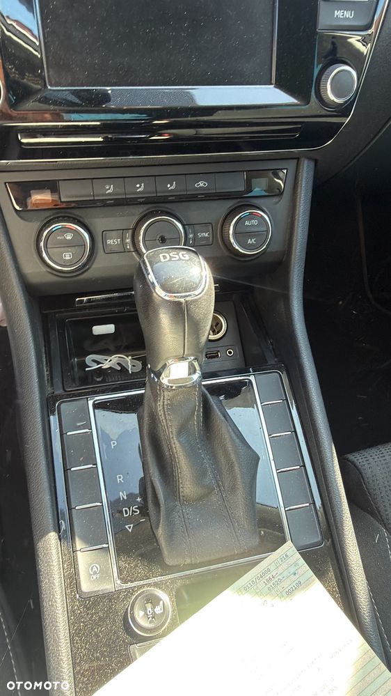 Skoda Superb 2.0 TDI DSG Active - 29