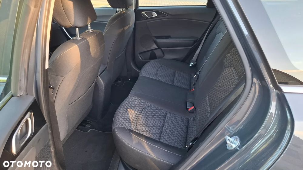 Kia Ceed 1.4 T-GDI DCT OPF Platinum Edition - 12