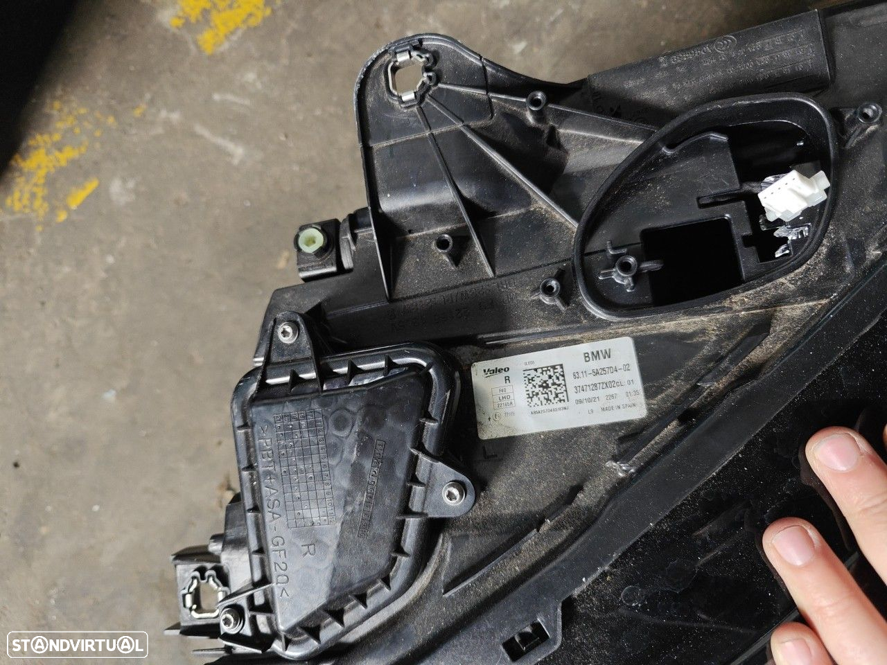 Farol Frente Direito / Otica Direita Bmw 1 (F40)  5A257d4-02 Valeo 374 - 3