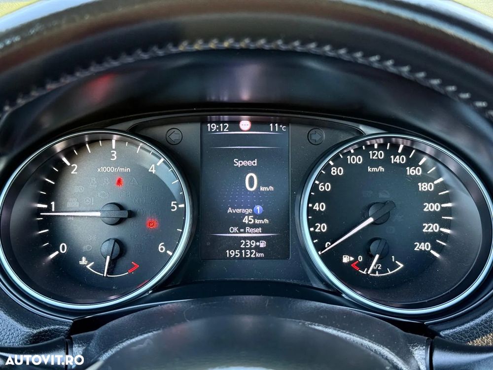 Nissan Qashqai 1.5 DCI TEKNA - 26