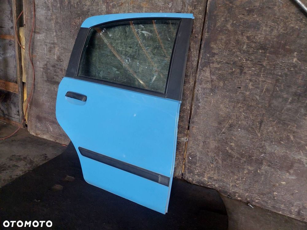DRZWI KOMPLETNE PRAWY TYŁ FIAT PANDA II 793 - 4