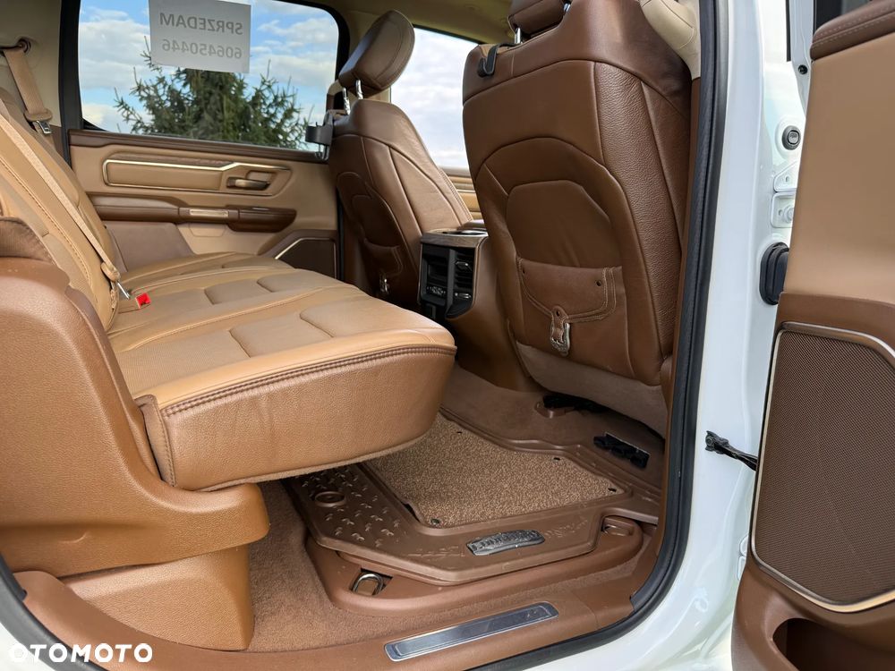 RAM 1500 Crew Cab Longhorn - 30